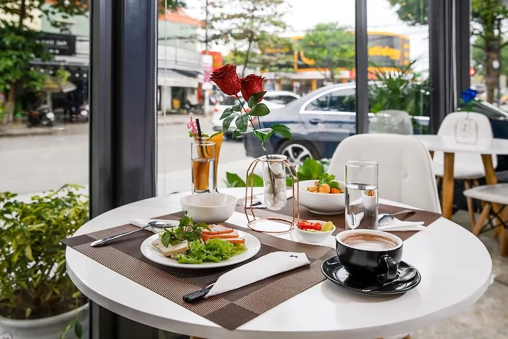 Bamboo Hotel Da Nang 2*,  Vietnam